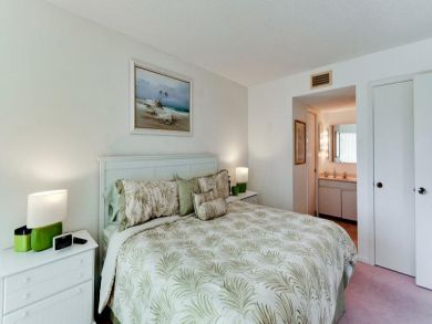 Two Bedroom Vacation Rental right on the Gulf of Mexico